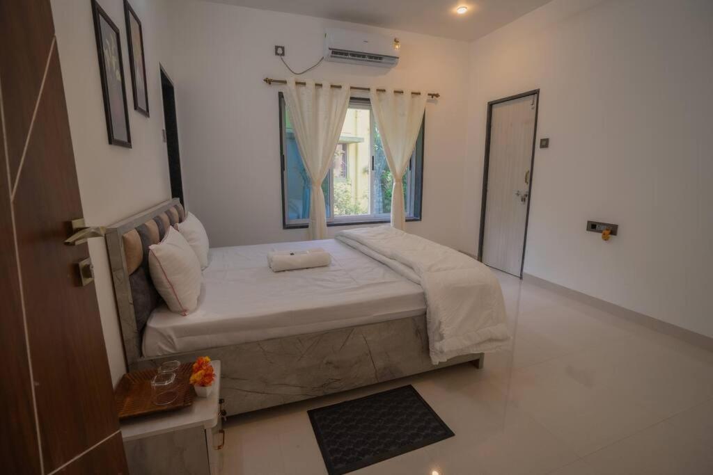 Almond Villa Find Your Paradise Alībāg Buitenkant foto